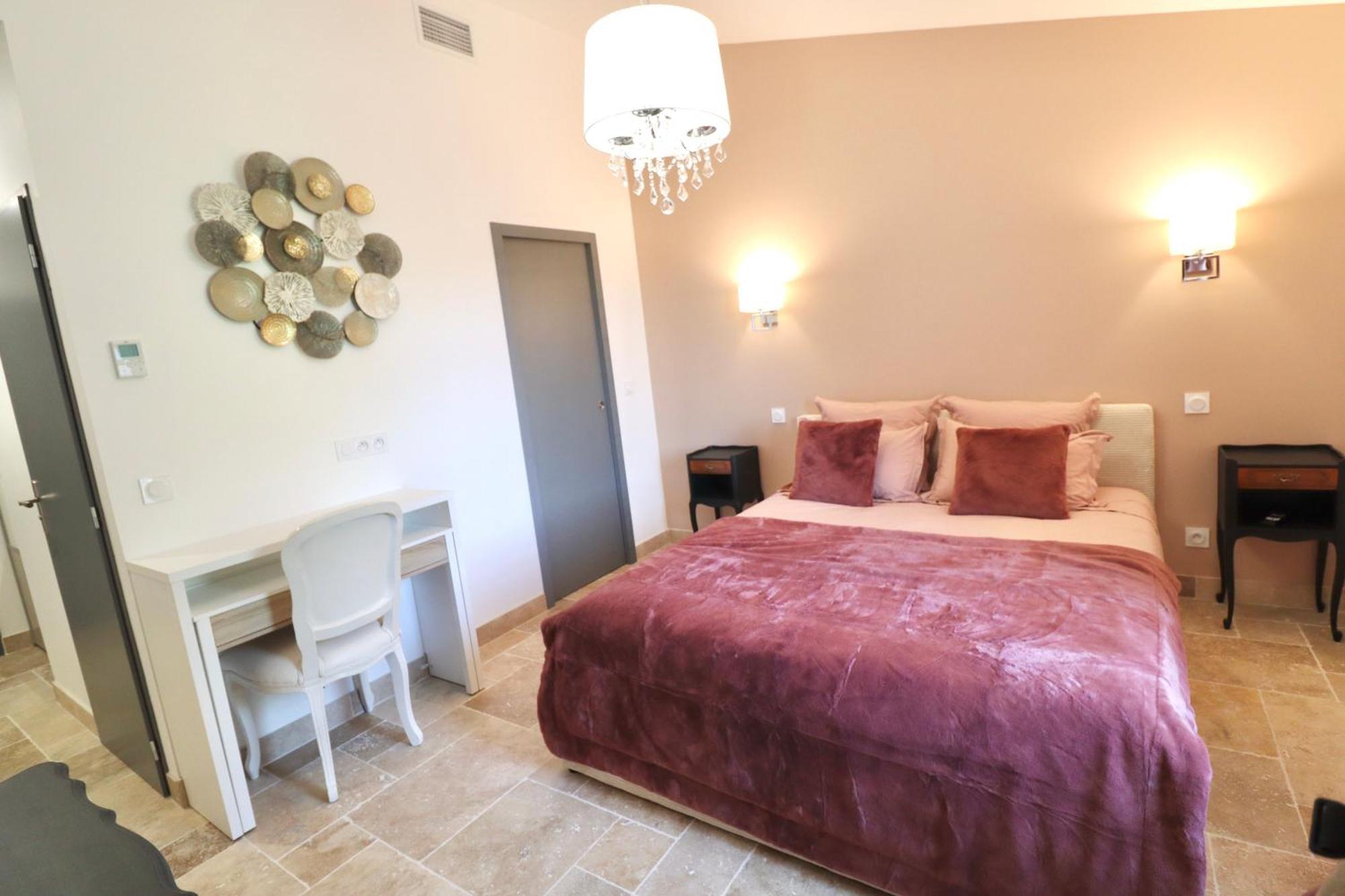 Saint-Just  Chambres D'Hotes Avec Jacuzzi Et Piscine Au Mas De Cadoule חדר תמונה